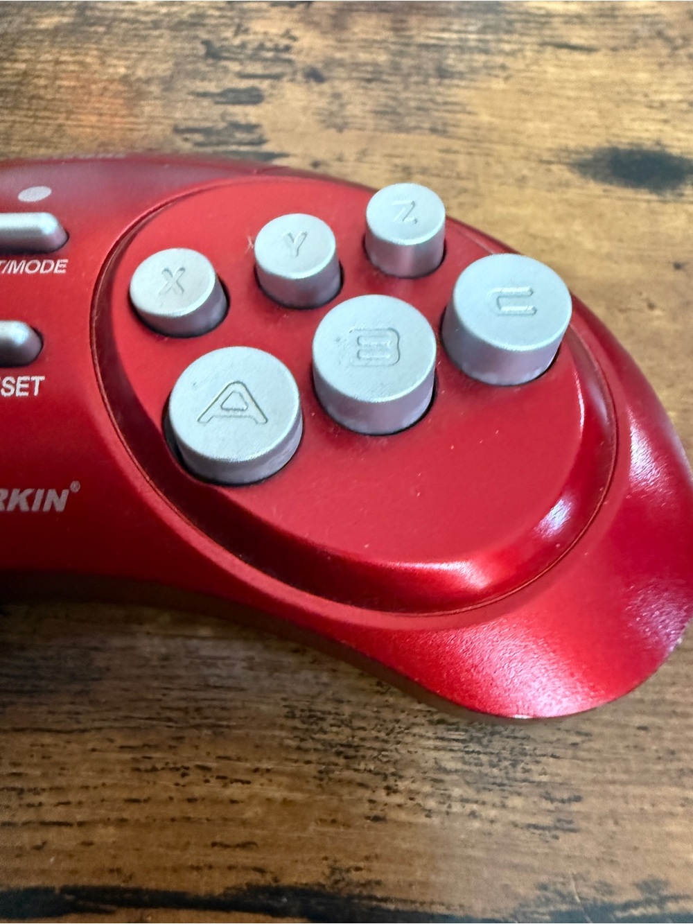 Red Hyperkin retron 3 wireless controller - Picture 4 of 8